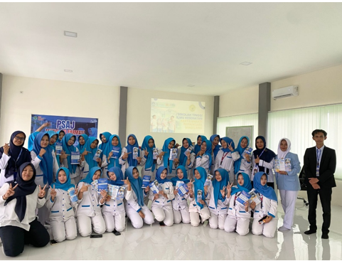 STIKes KBN Goes to School di SMK Muhammadiyah Bandongan, Hadirkan Alumni untuk Menginspirasi Siswa Kenal Dunia Kampus Kesehatan